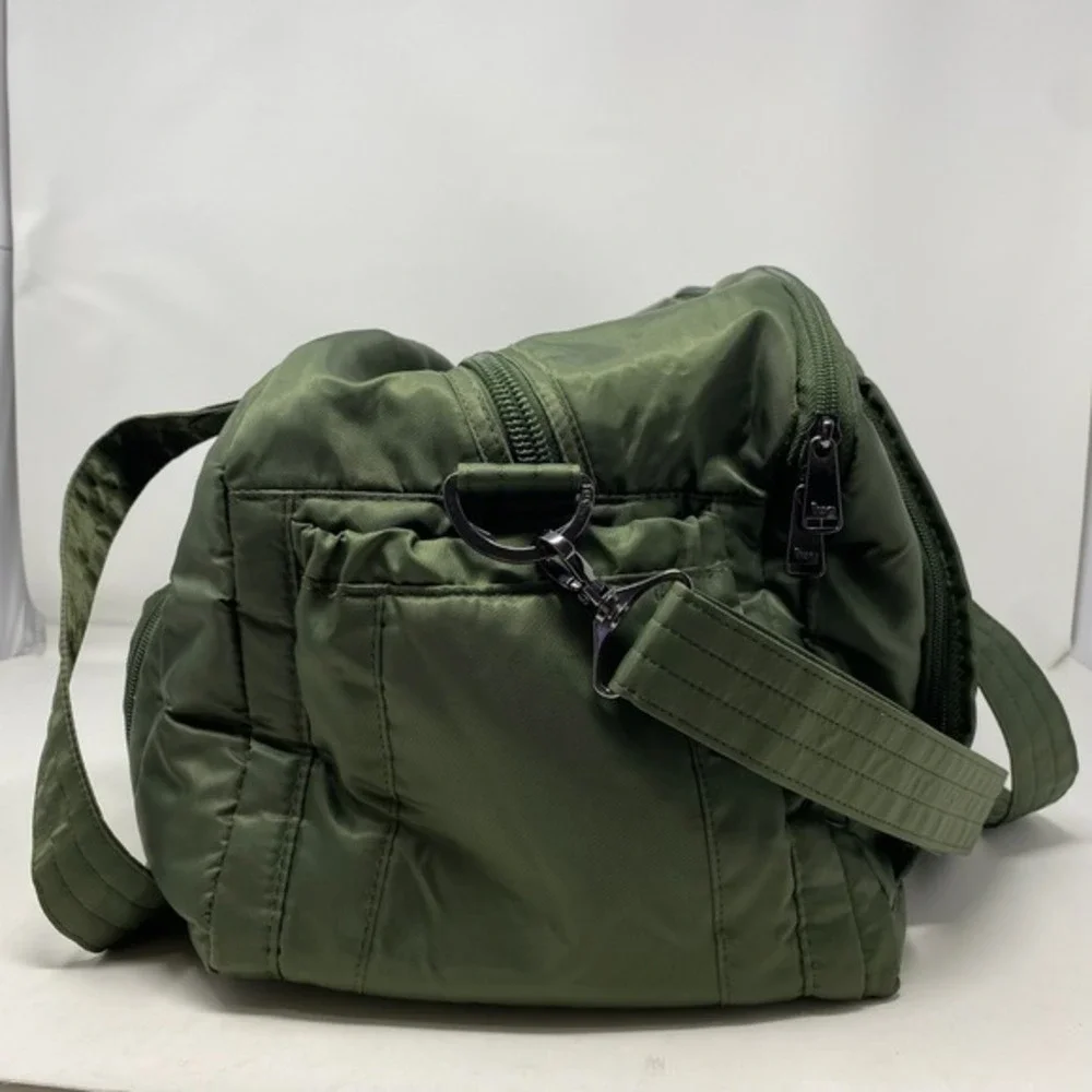 lug item duffel